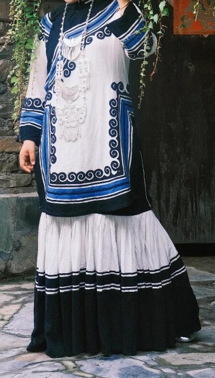 日美女小嫩逼
